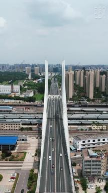 徐州和平大桥竖屏航拍